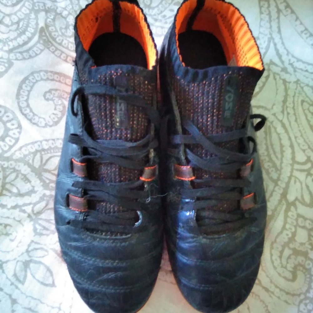 Puma cleats size 5.5